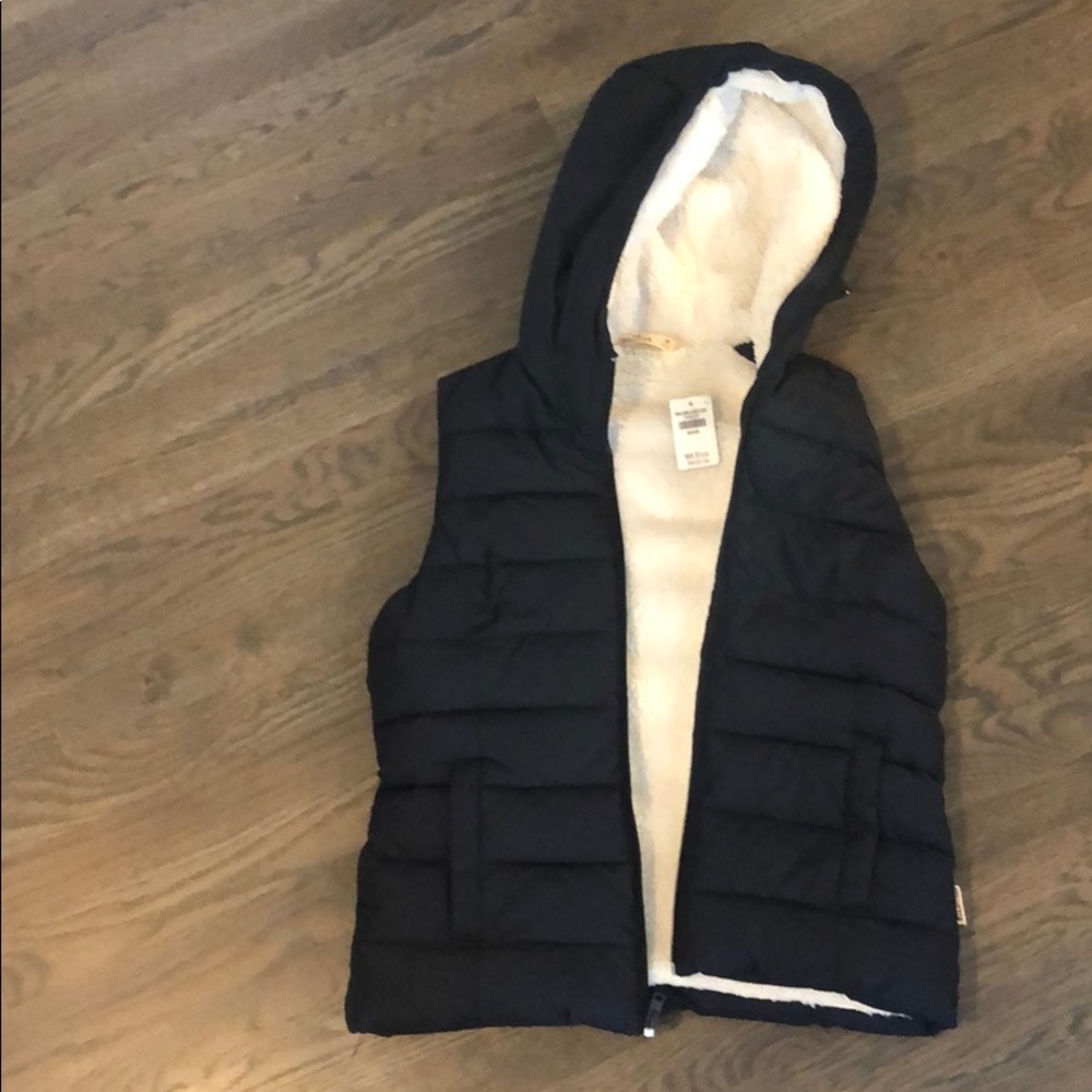 Hollister women’s down winter vest